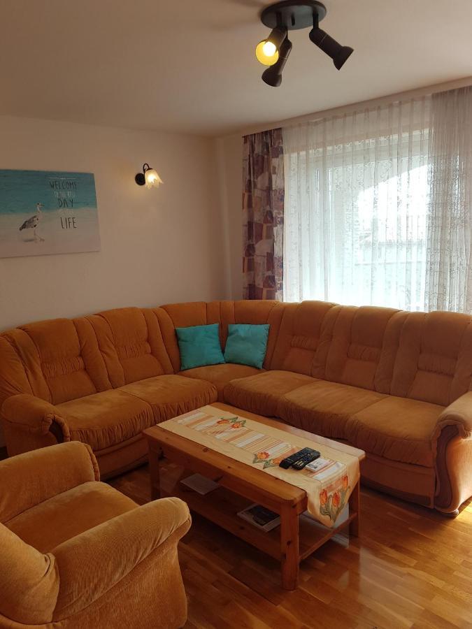 Apartmani Krajnovic 法扎纳 外观 照片