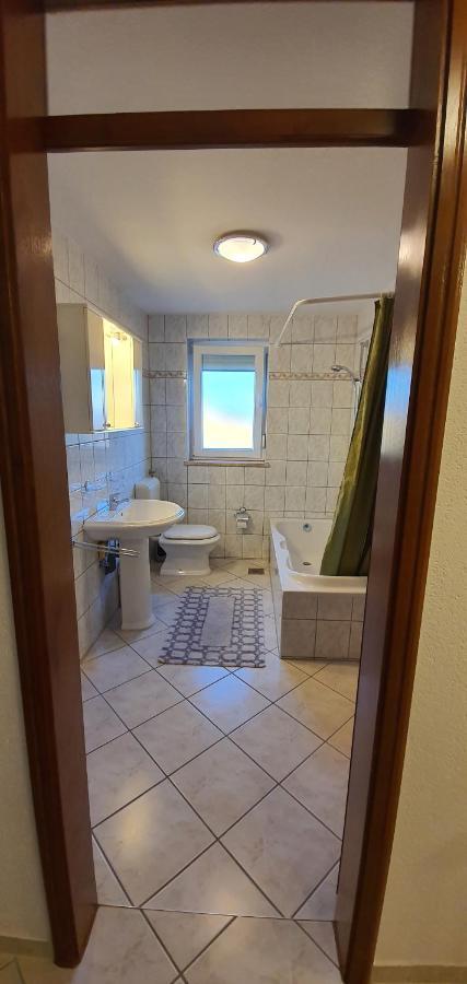 Apartmani Krajnovic 法扎纳 外观 照片