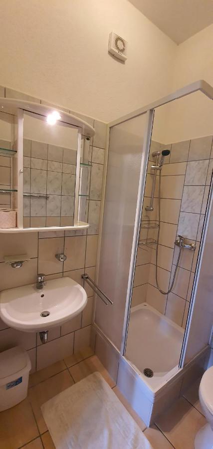 Apartmani Krajnovic 法扎纳 外观 照片