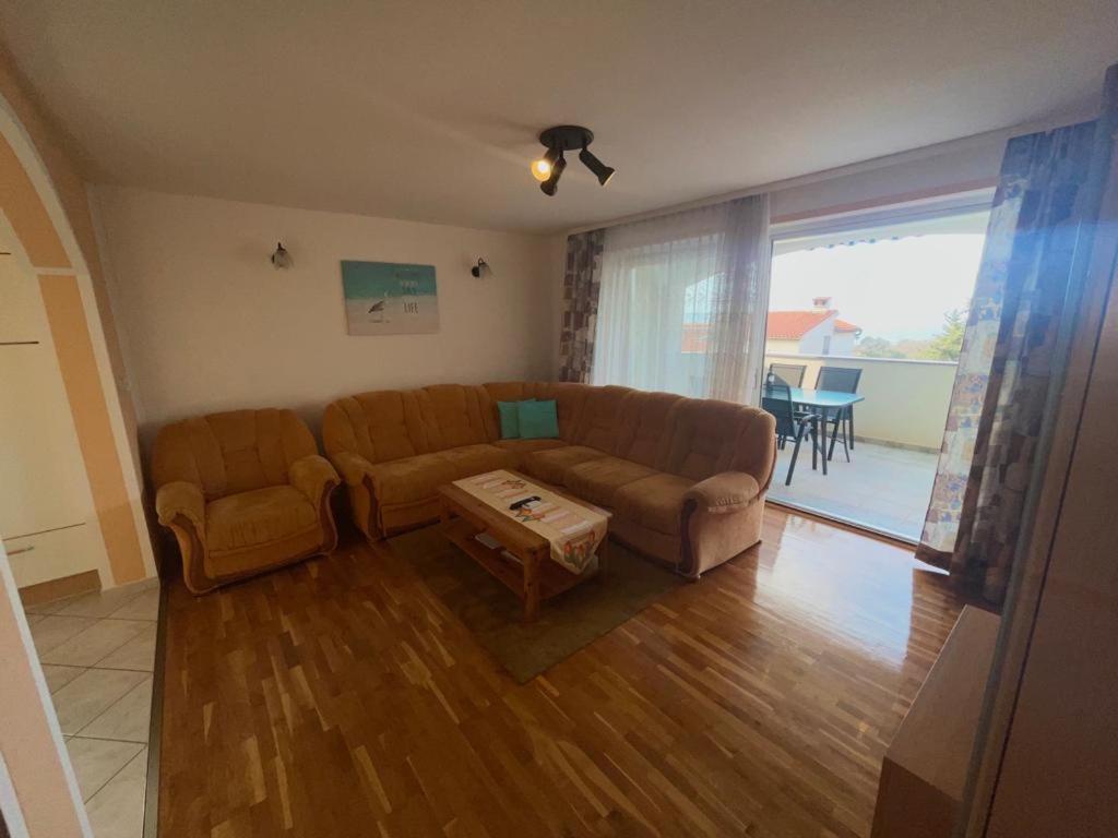 Apartmani Krajnovic 法扎纳 外观 照片