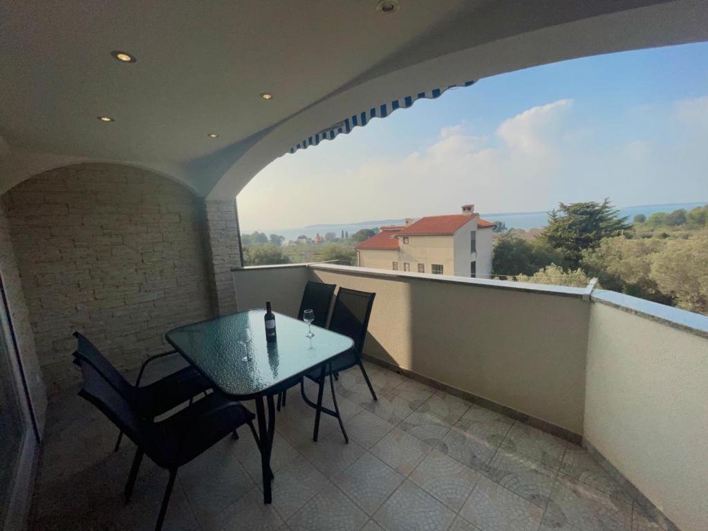 Apartmani Krajnovic 法扎纳 外观 照片
