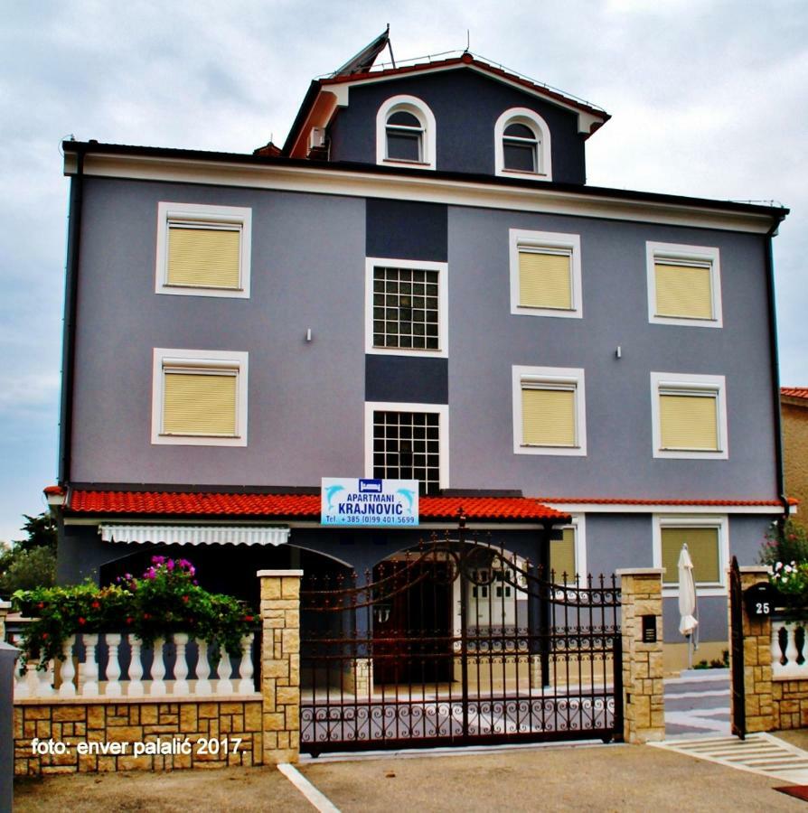 Apartmani Krajnovic 法扎纳 外观 照片